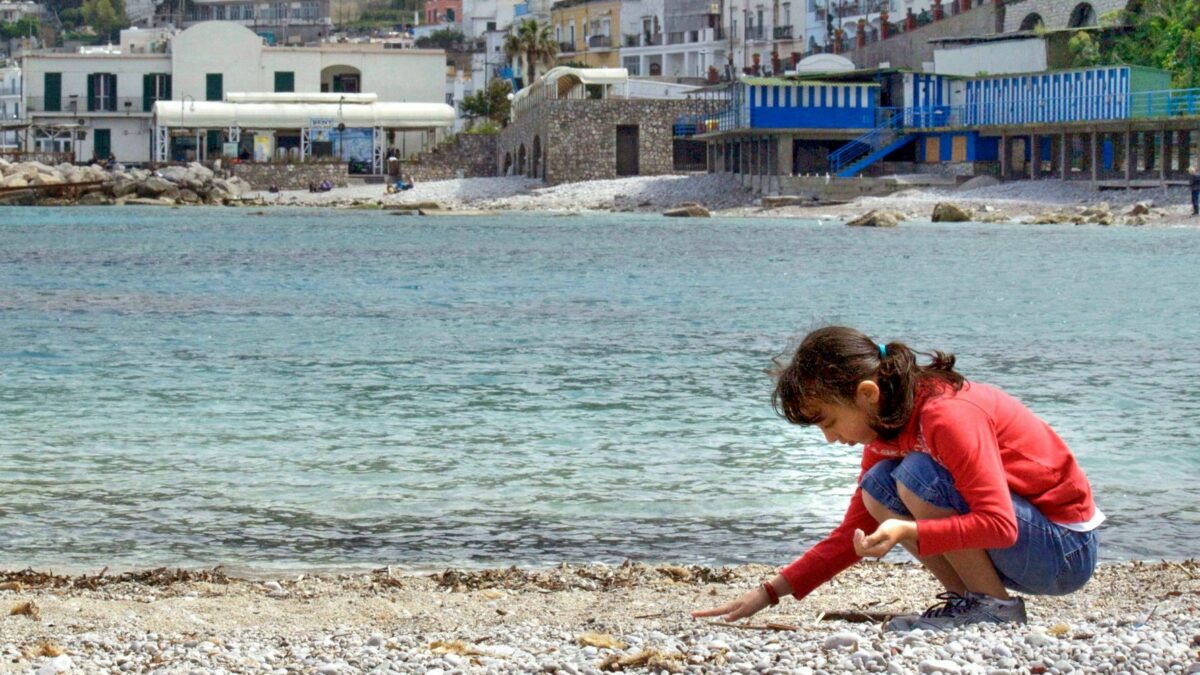 Discovering the Hidden Gems of the Greek Islands: A Sea Glass Hunter's Guide