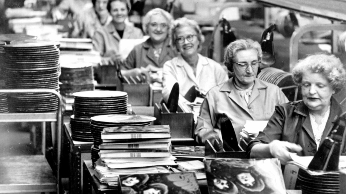 a brief history of vinyl records